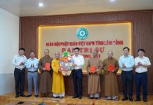 Phái đoàn lãnh đạo tỉnh Lâm Đồng và Phường Bắc Gia Nghĩa chúc mừng Đại lễ Phật đản PL. 2570 tại Văn phòng III – Phật giáo Lâm Đồng